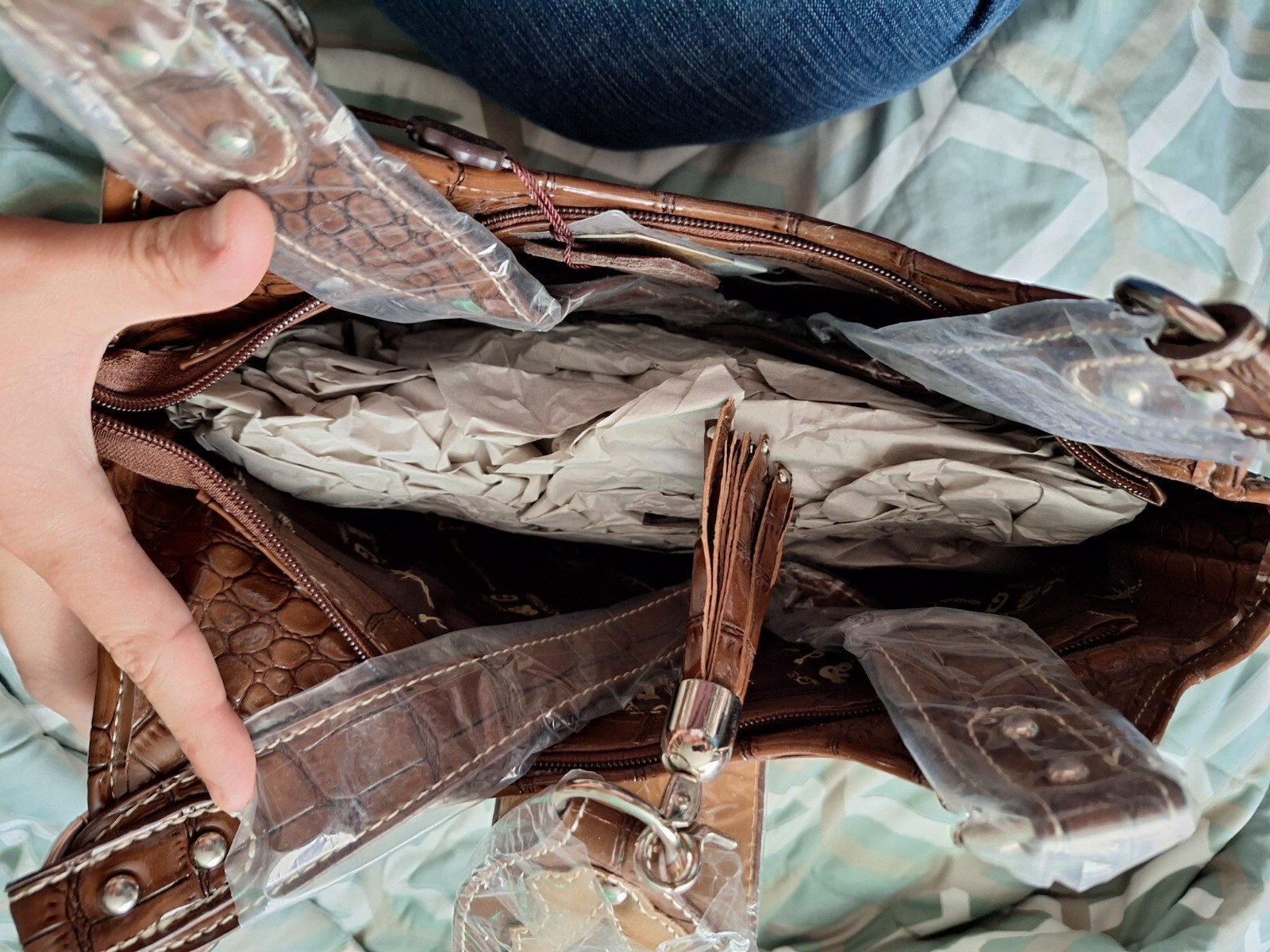 P&G collection purse tan polyurethane leather allegator print