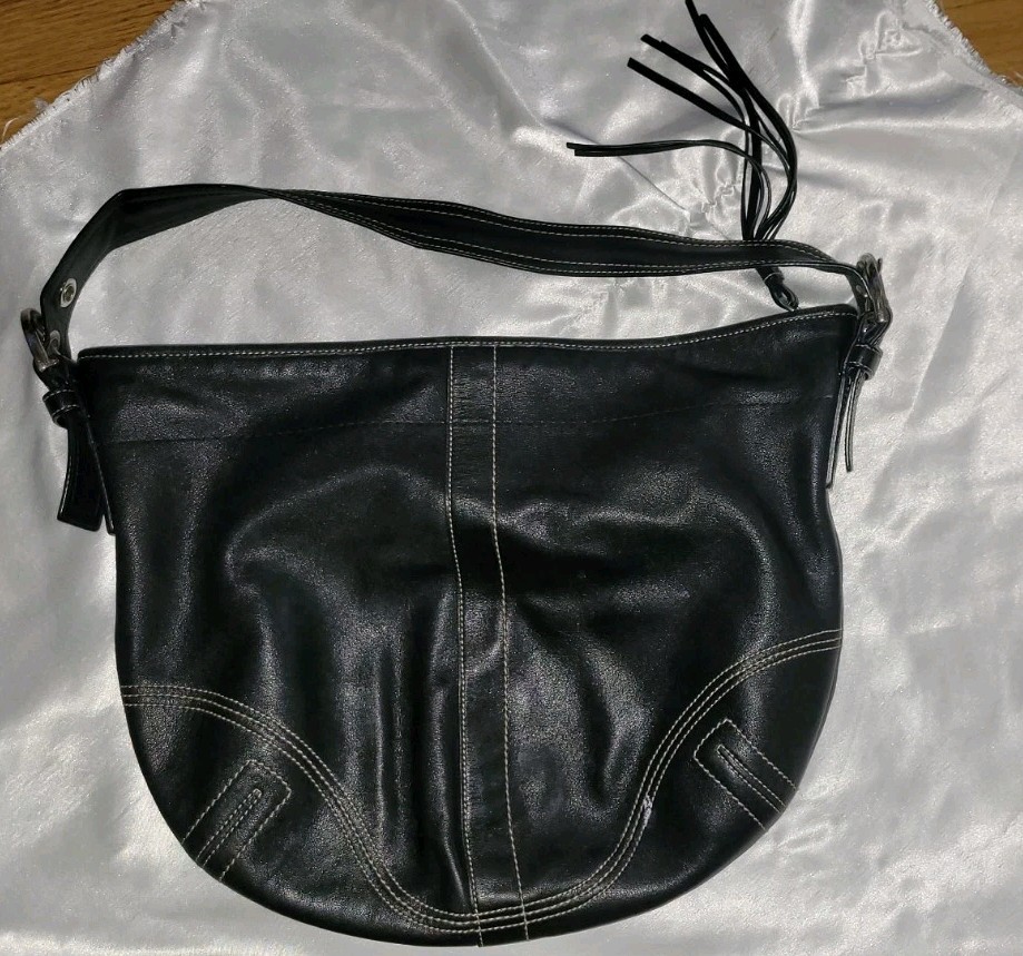 Auth Vintage COACH Soho Leather Large Hobo HO5D~8A03, August 2005~Black Leather