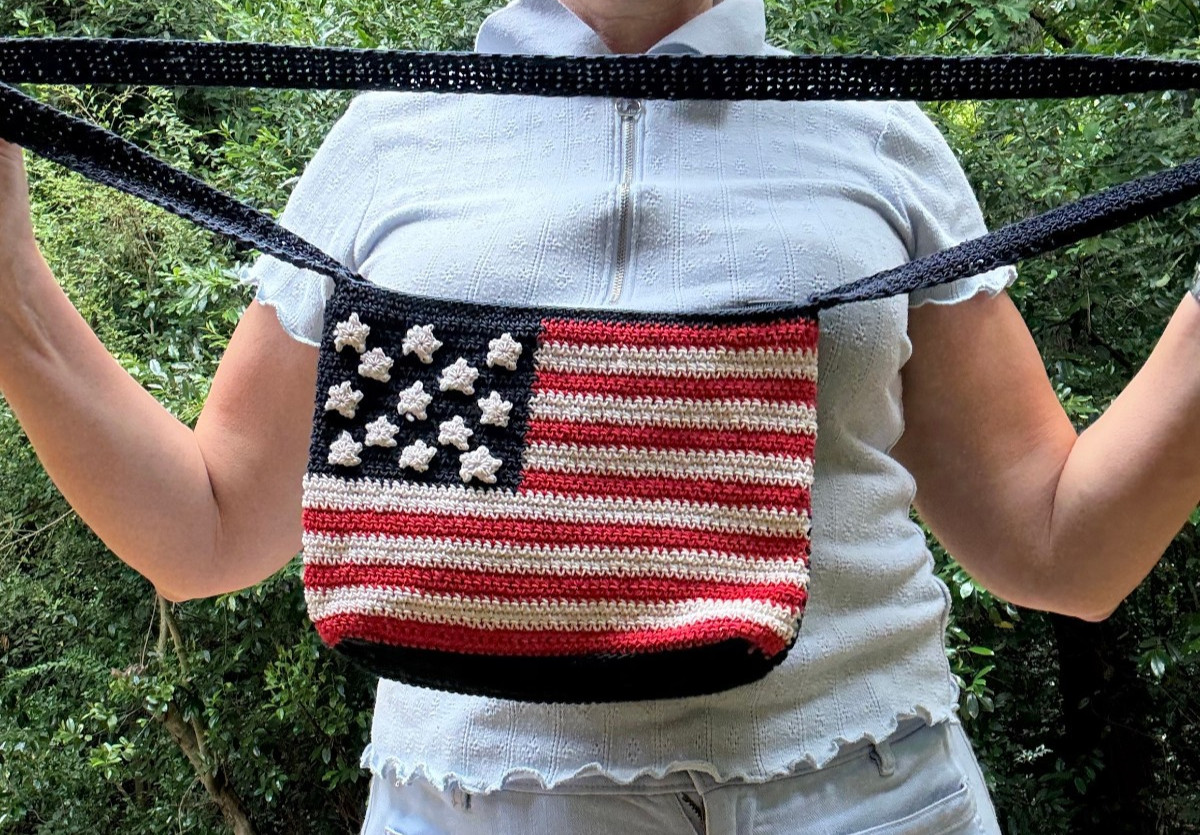 Chateau American Flag Crochet Crossbody Bag Patriotic 4 July Retro Hand Made