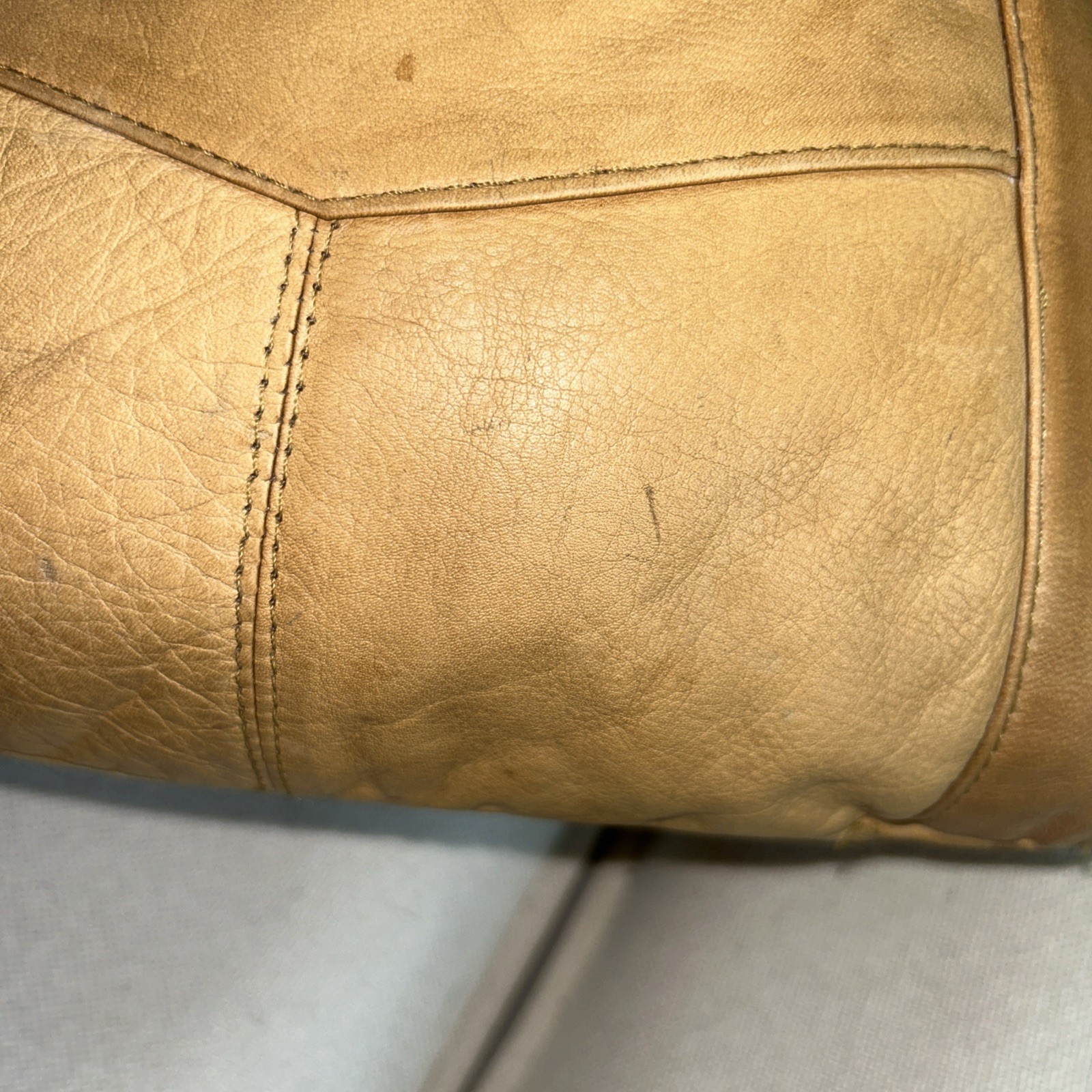 Coronado Leather Concealed Weapon Carry Tan Shoulder Bag 10×7 Inch