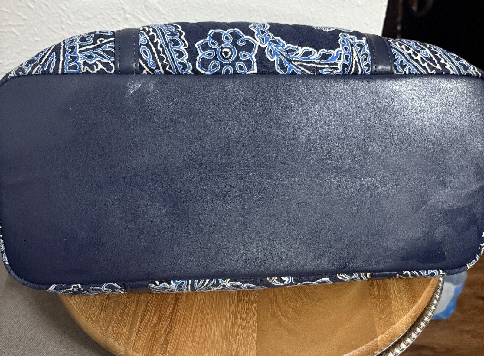 Vera Bradley Blue Midnight Paisley commuter tote 18x14x6 in excellent condition