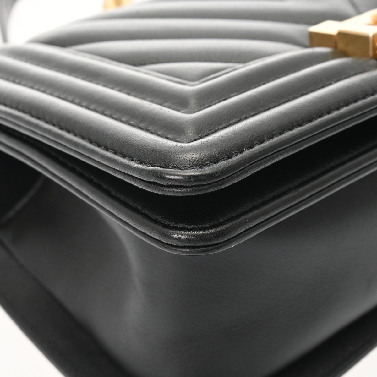 CHANEL ChainShoulder 7.9″ A67085 Boy Chanel/V Stitch lambskin black Women Sh…