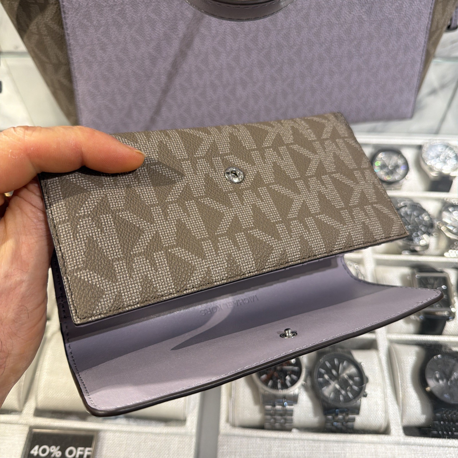 Michael Kors Large Voyager Handbag Purse Tote & Large Trifold Wallet Set Lilac