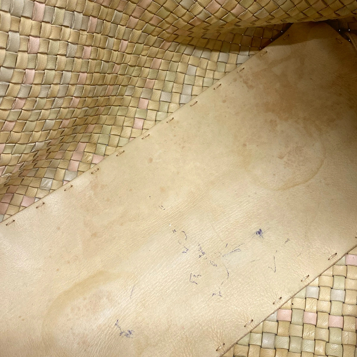 BOTTEGA VENETA Intrecciato Caba GM Cream Beige Leather Tote Bag