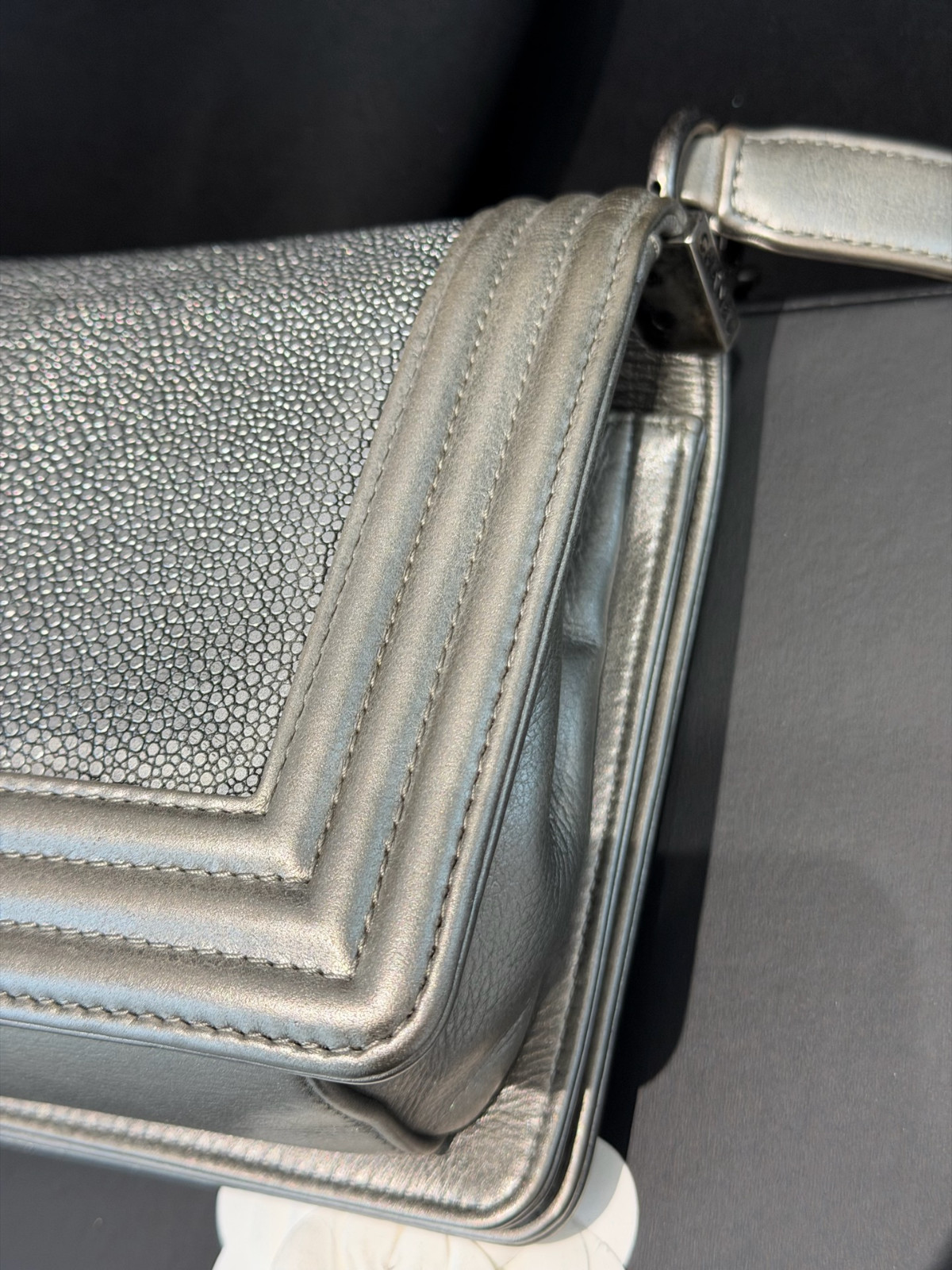 Authentic Chanel Le Boy Medium Stingray Leather Shoulder Bag Silver eBay AG