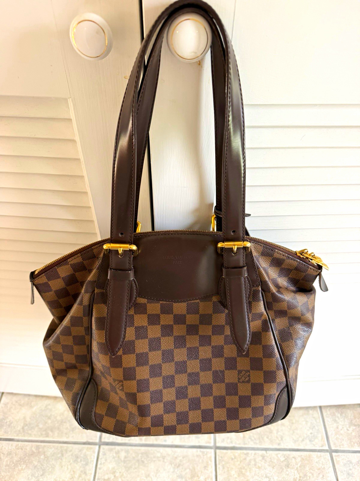 Louis Vuitton Damier Ebene Verona MM Medium Shoulder Bag Brown Gold Hardware Red