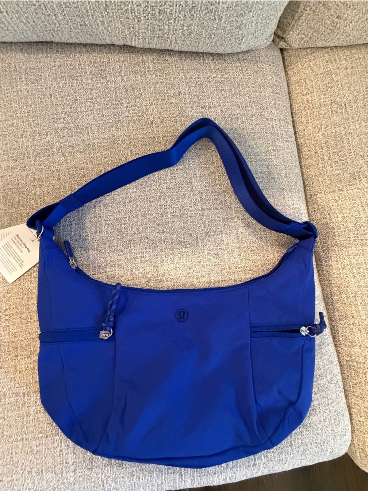 Lululemon Slouchy Sling Bag 6L riverside blue NWT