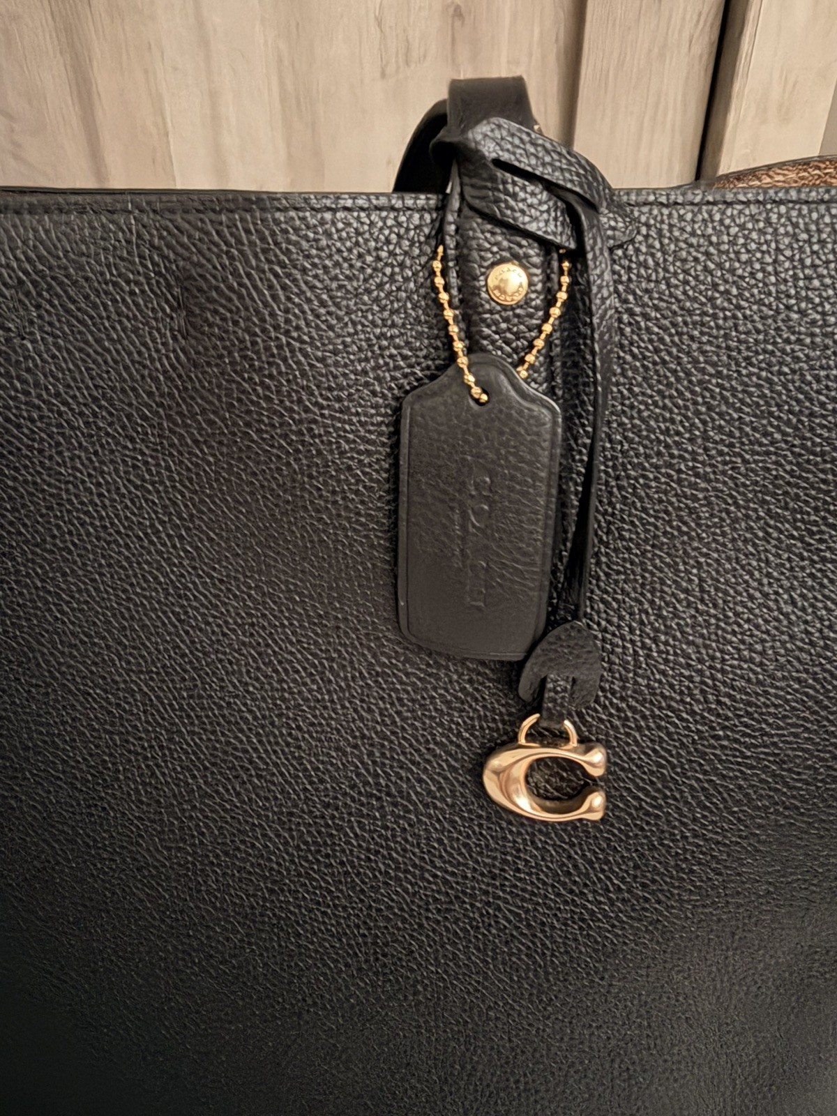 COACH Central Tote Black Pebble Leather w/ Signature C interior Authentic EUC!
