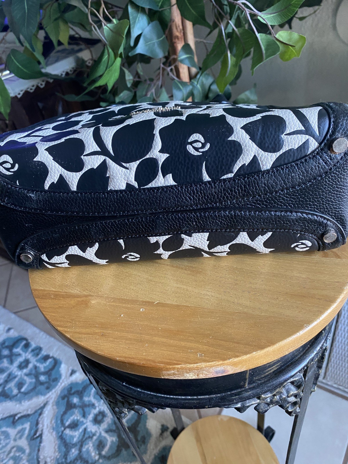 Kate Spade Rosy Garden/Leather, 3 Compartment Satchel/Shoulder Bag-Black/White