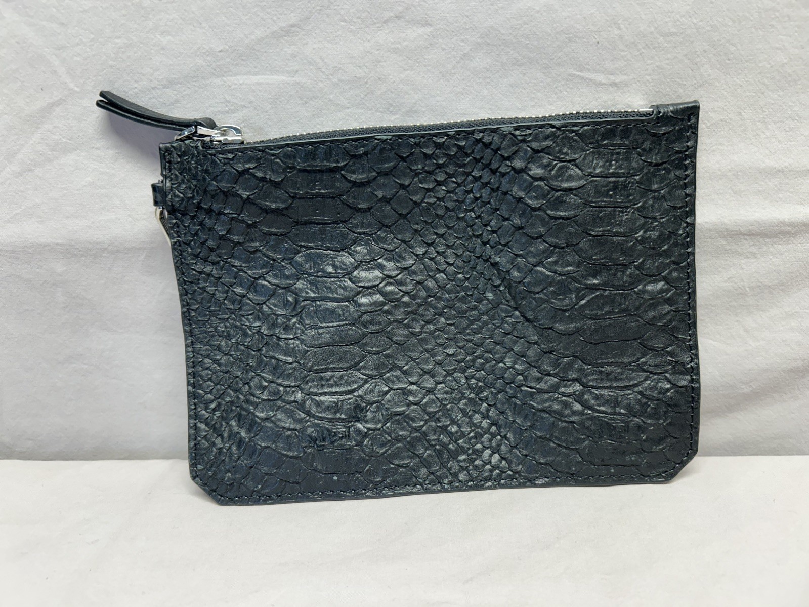 ETIENNE AIGNER Leather Clutch Bag Wristlet Handbag Pouch Wallet Studded Zip NWT