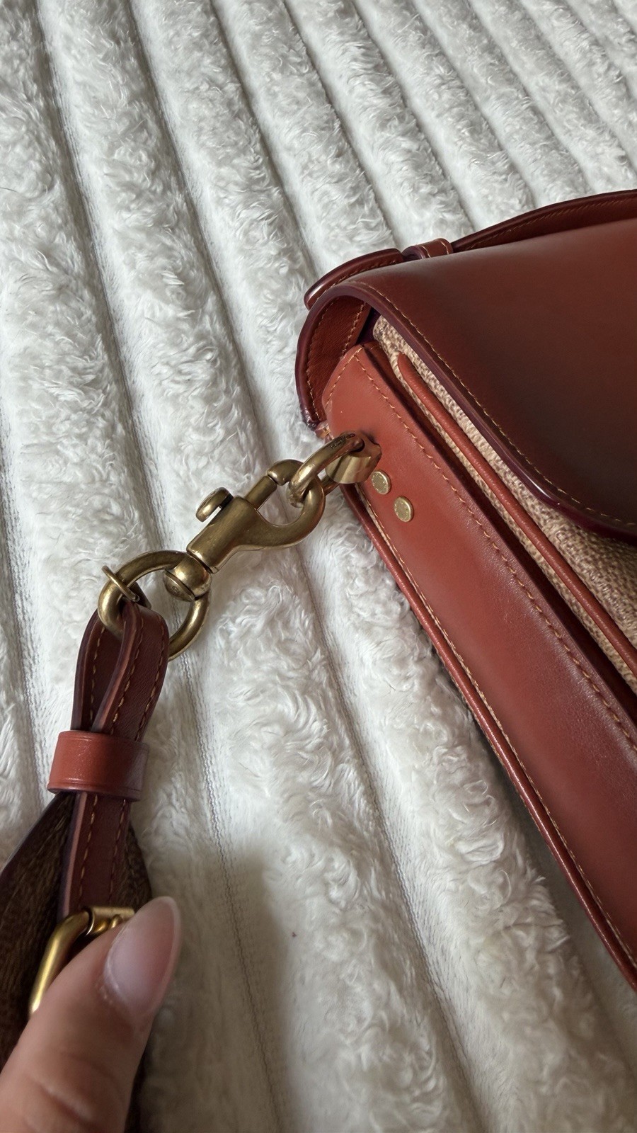 Coach Signature Logo Brown/Tan Turnlock Shoulder Bag Coin Purse and Card Holder