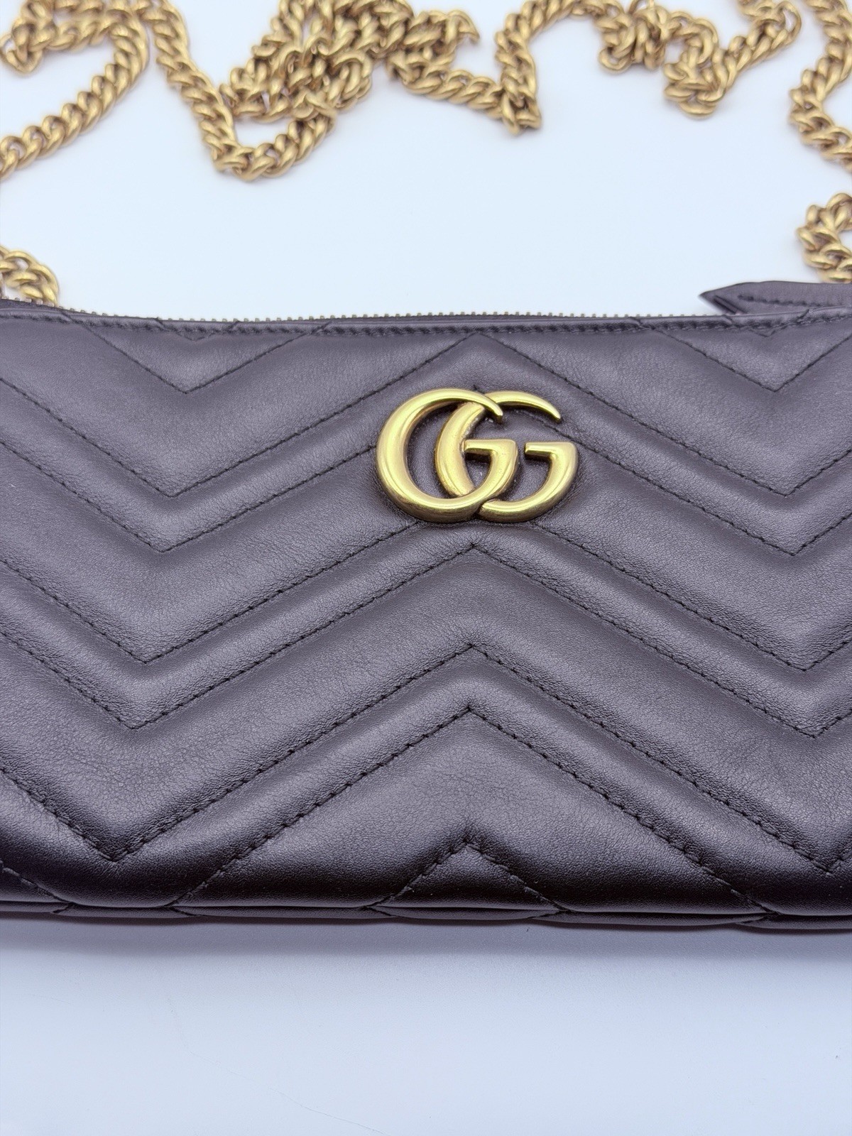 Gucci GG Marmont Mini Black Matelasse Chevron Quilted Zip Pouch Chain Strap