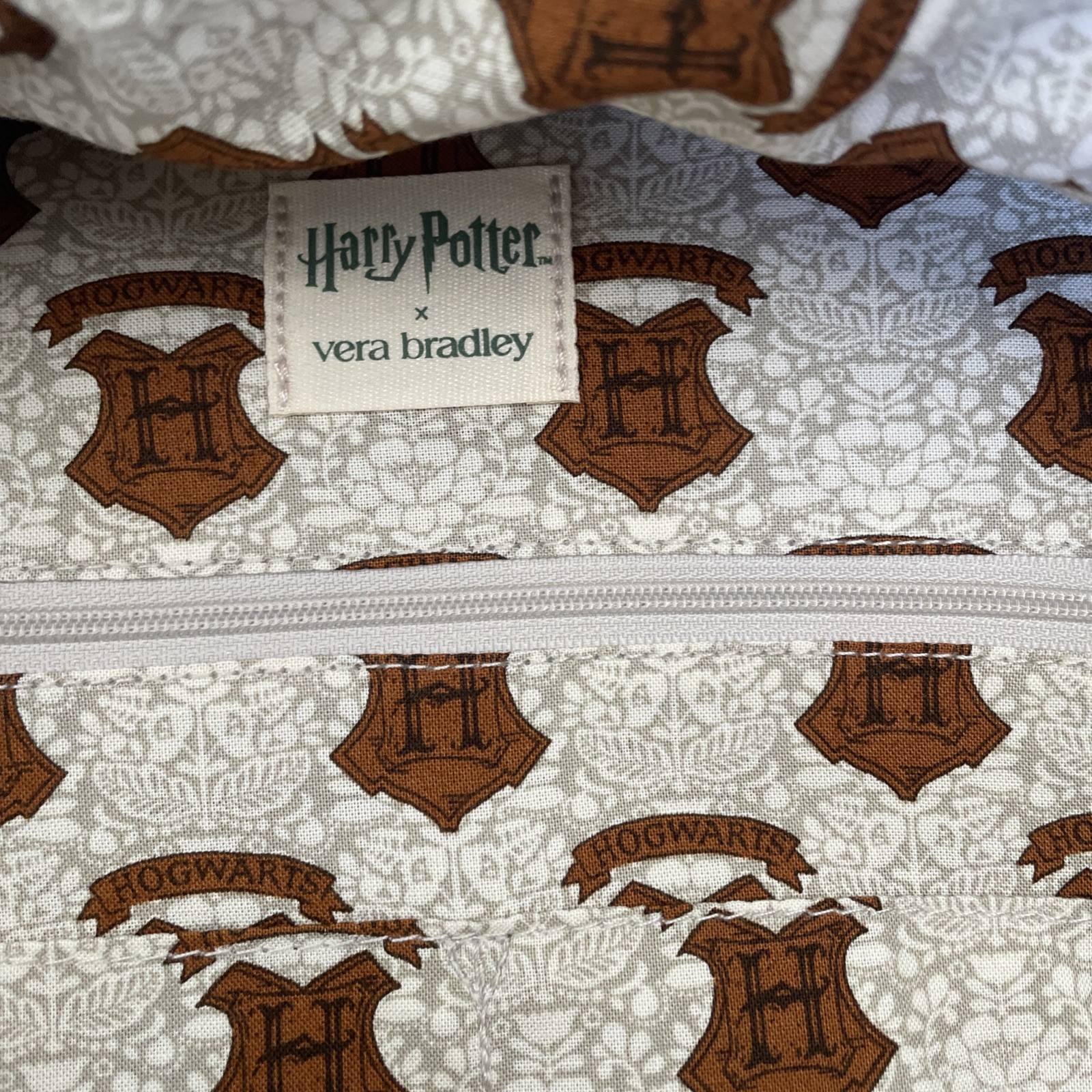 NWT VERA BRADLEY Bancroft Backpack, Harry Potter Hogwart’s Library cotton $165