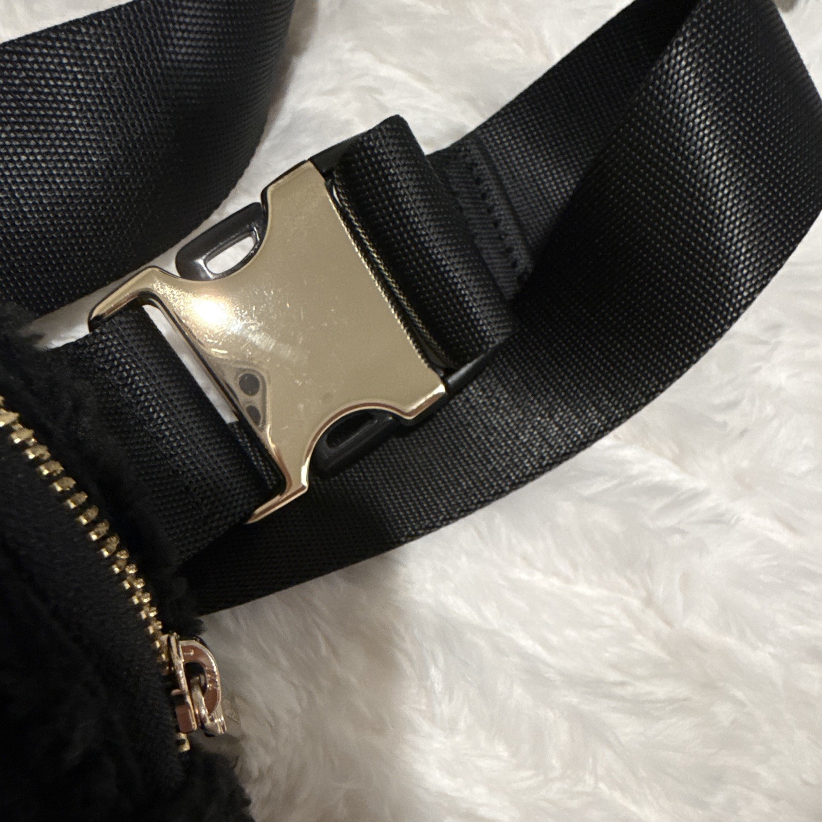 Lululemon Everywhere FLEECE Belt Bag – Black – Sherpa