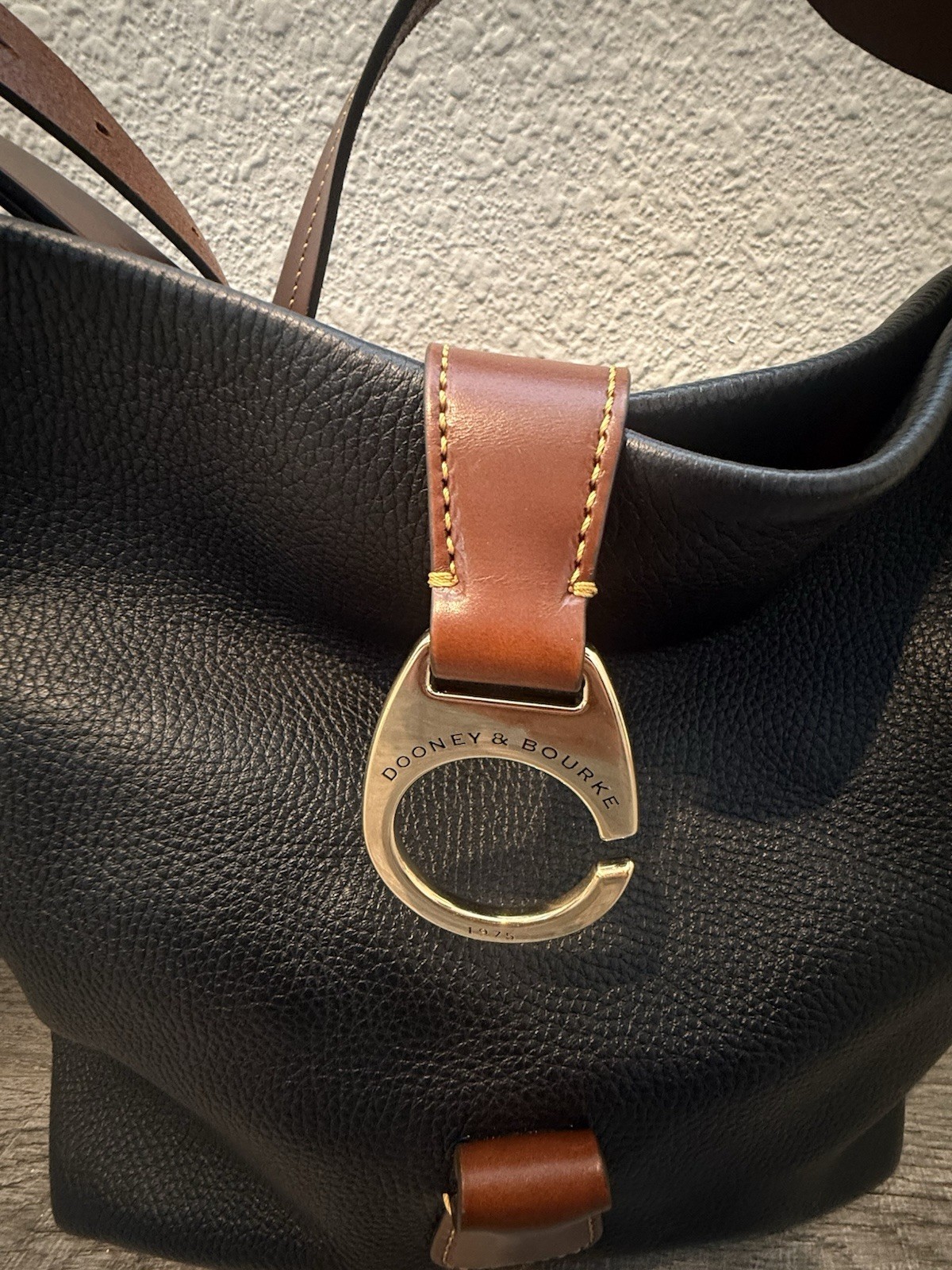 Dooney & Bourke Medium Crossbody Bag Black/Brown Pebbled, Red Lined, Pockets