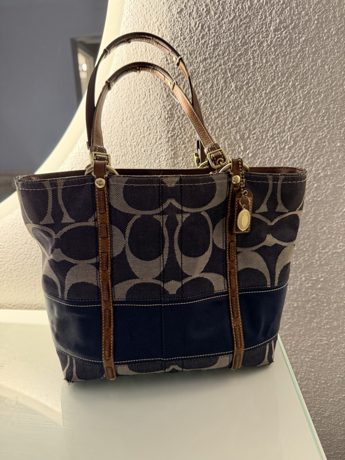 Coach Signature C Logo Tote Blue/Brown Zip Lined Inner Pockets Detachable Strap
