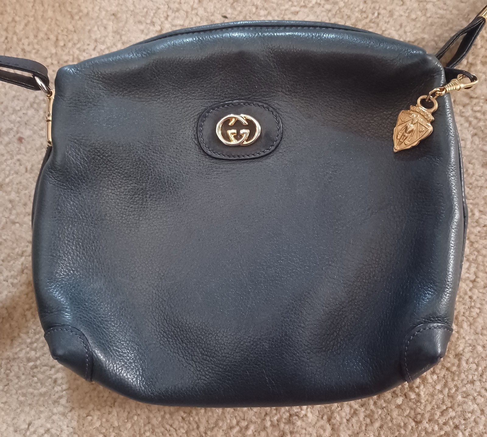 GUCCI women’s Vintage Micro GG Crossbody Shoulder Leather Bag In Black GOOD.COND