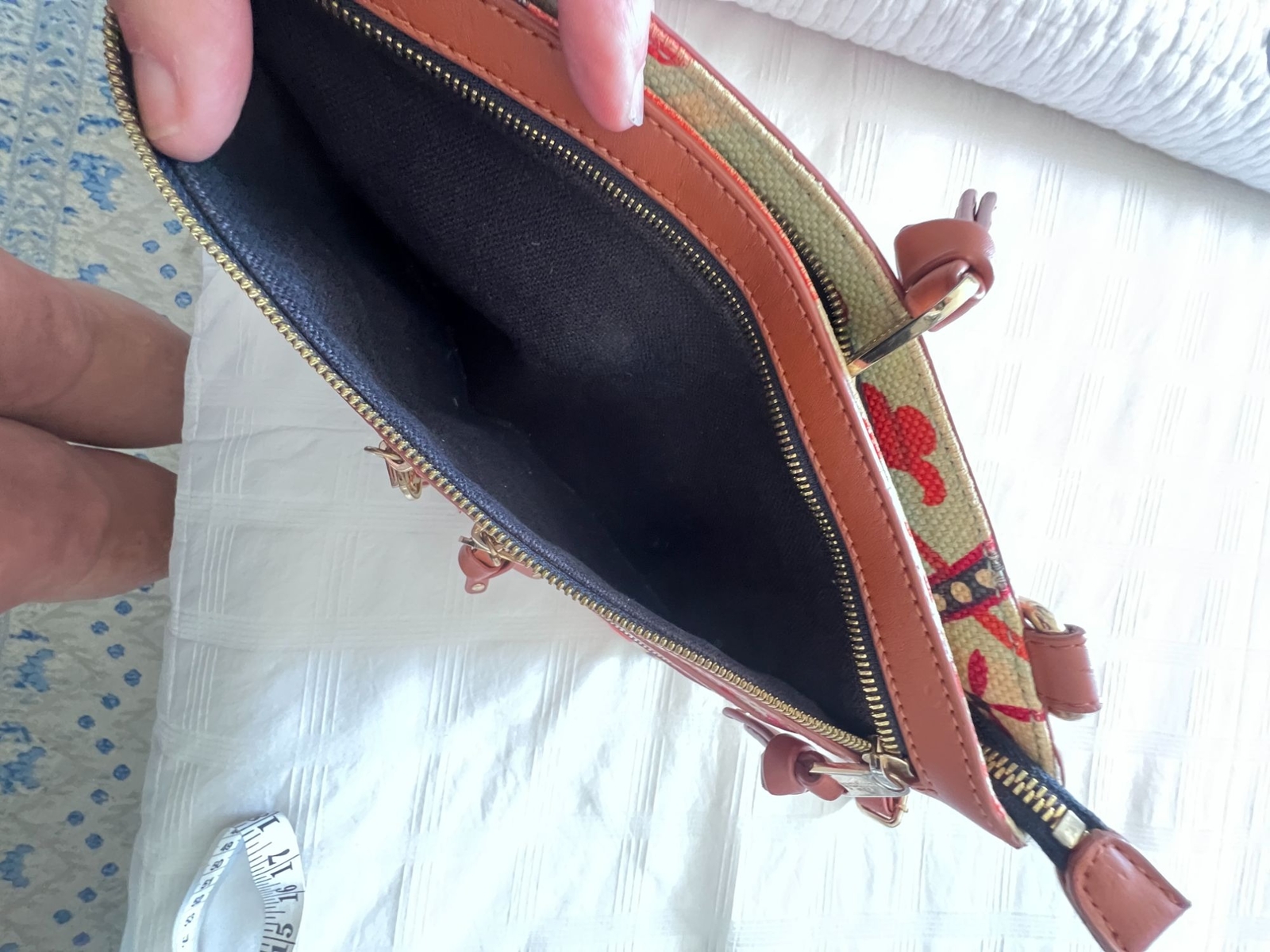 Spartina 449 Waving Girl Linen Crossbody Hipster Bag with Brown Leather Accents