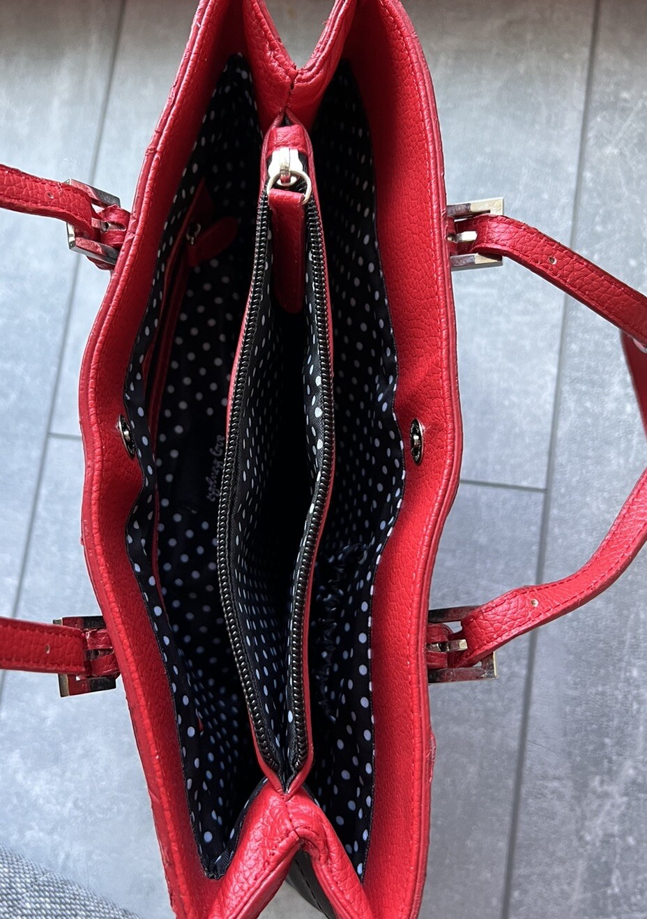 SYDNEY LOVE Hip Chic Embroidered Fashionista Shoulder Bag Purse RED TRIM