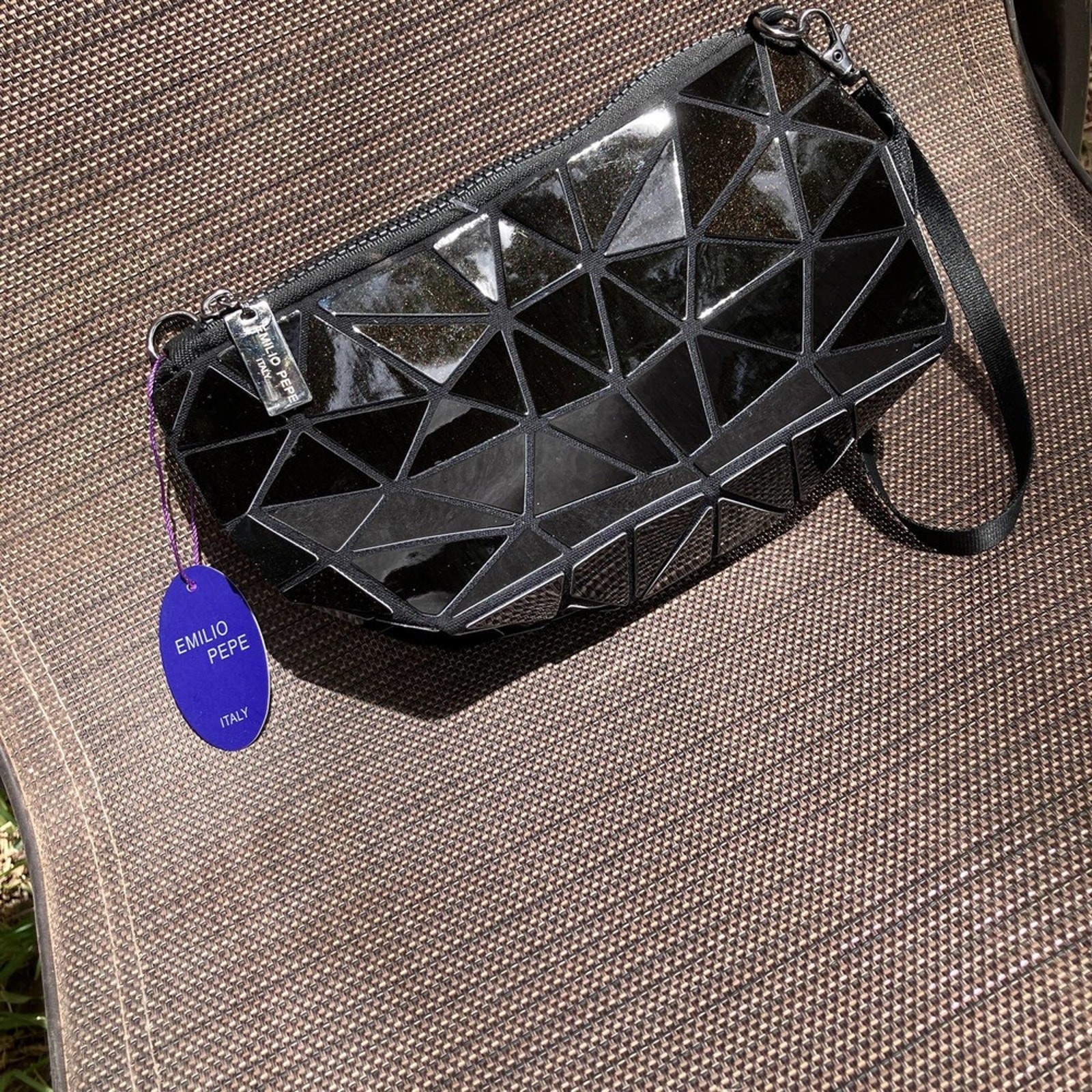 Emilio Pepe Italy Triangle Shape Blocks Wristlet/Crossbody Chain link NWT