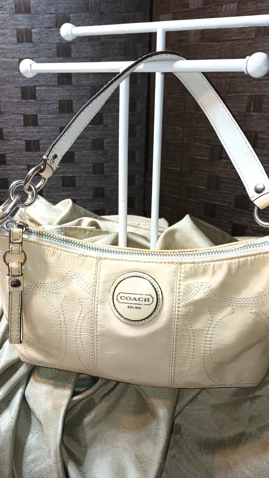 COACH F15141 Small Purse Ivory Patent Leather Handbag