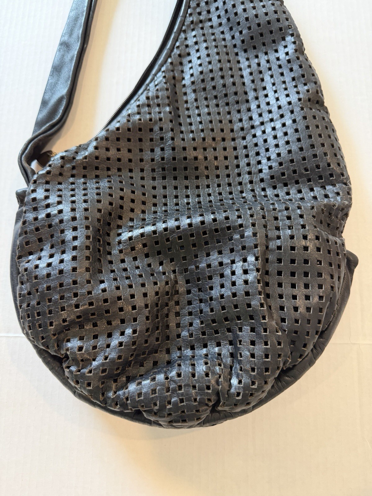 Vintage Rare Brio Cut Out Leather Hobo Crossbody Shoulder Bag Black PreOwned