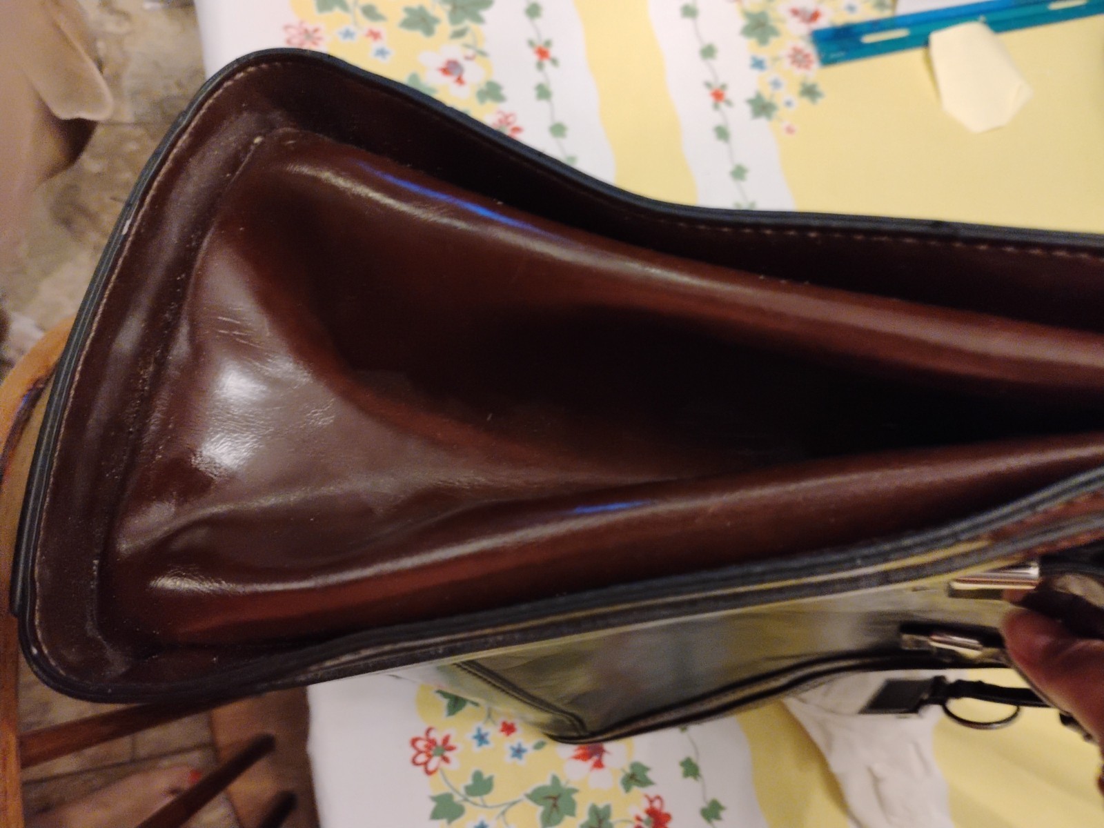 Gianni Bernini Black With Brown Trim Shoulder Bag B12