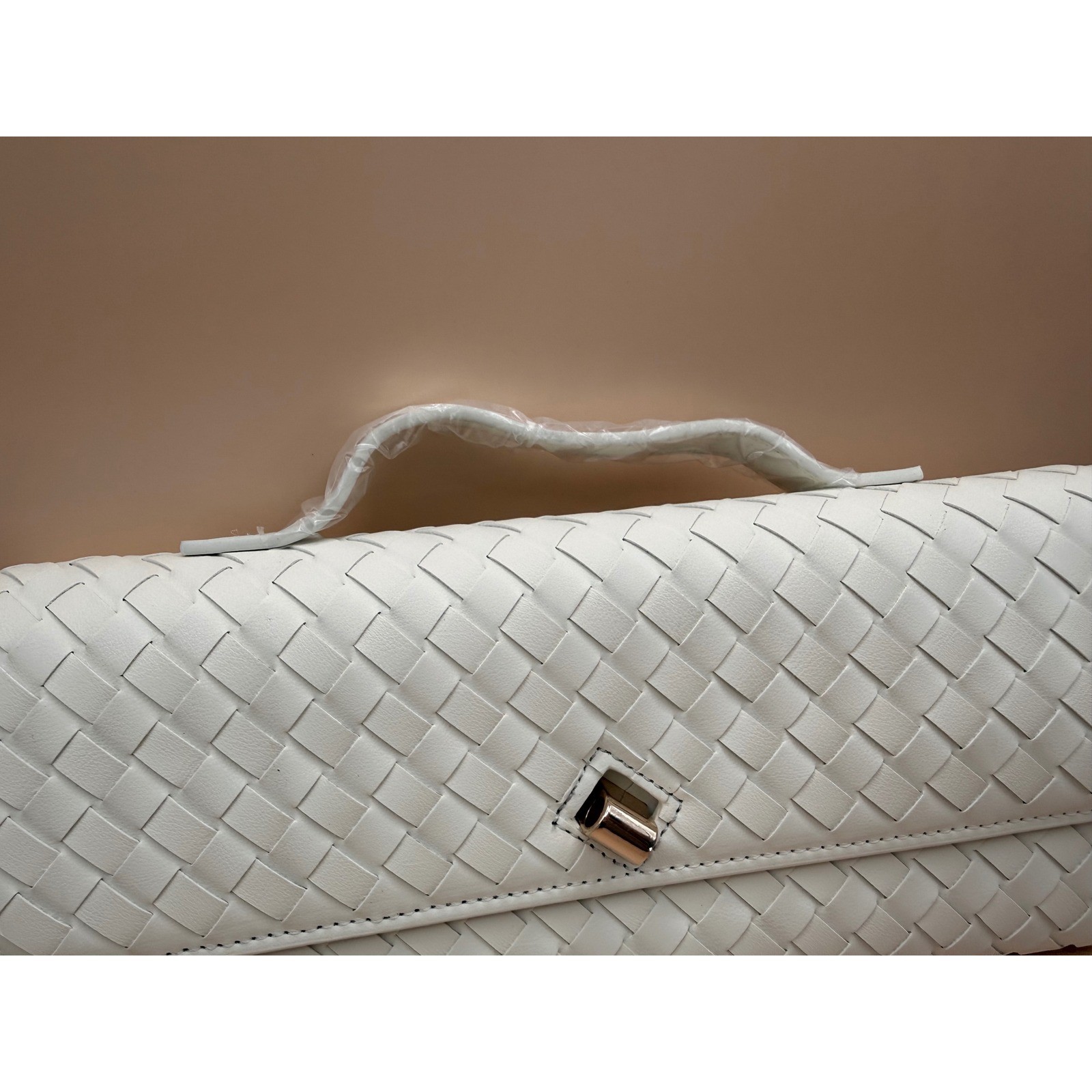 Few Moda East West Clutch Woven Faux Leather White Gold Turn Lock Crossbody Bag