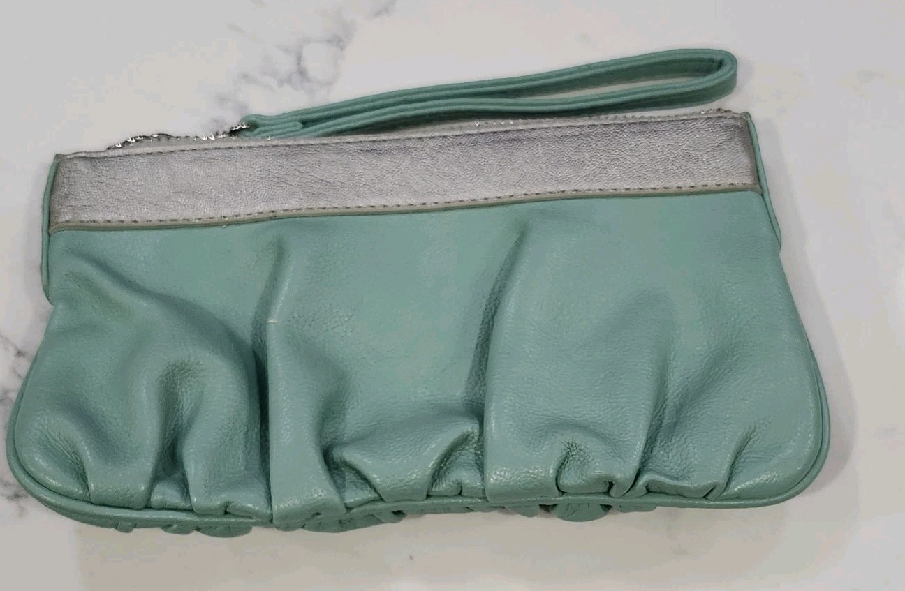 EXPRESS Wristlet 8” x 5” Mint Green Zipper Silver Going Out