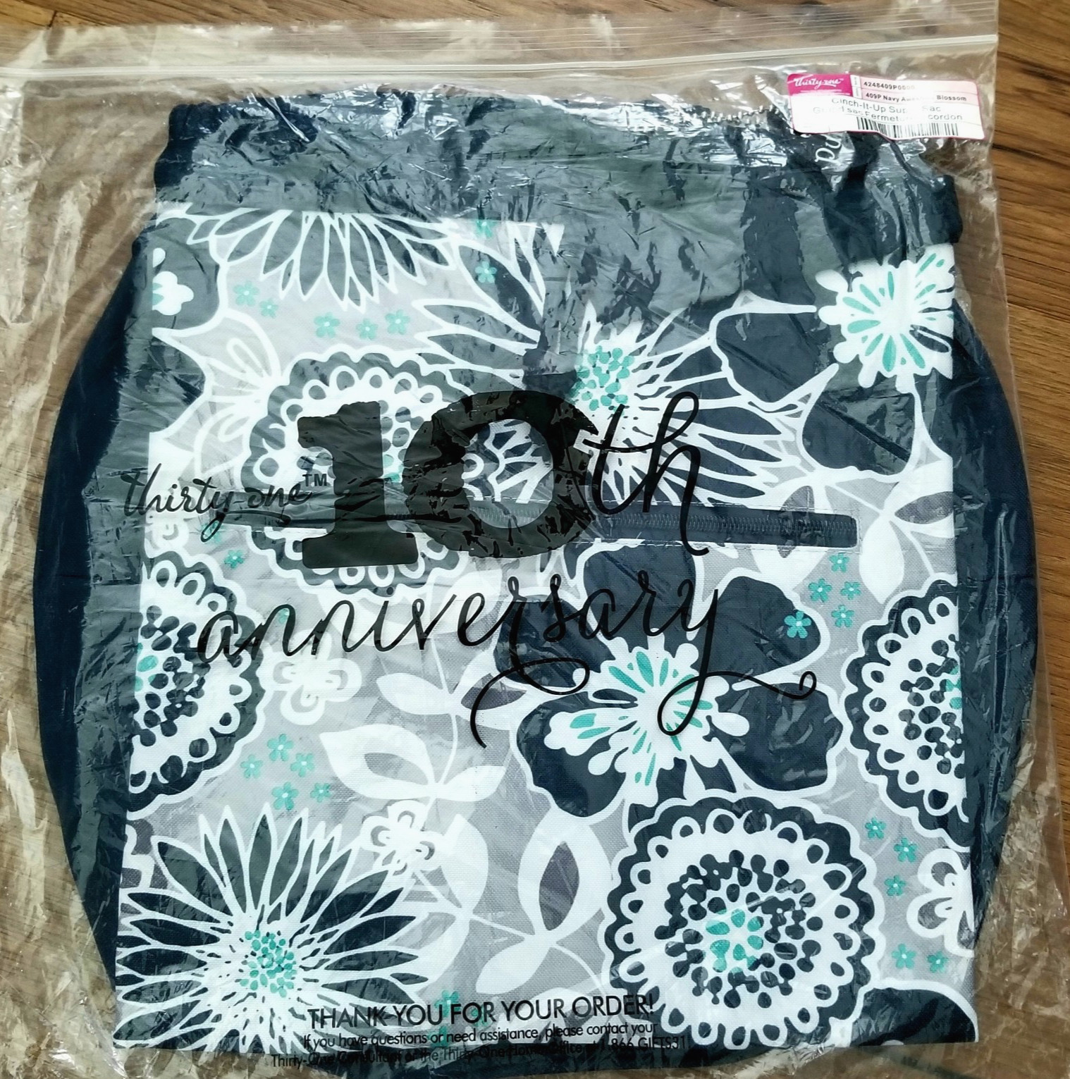 NEW! Thirty One Cinch It Up Super Sac Duffle Laundry Travel College Dorm Bag 31