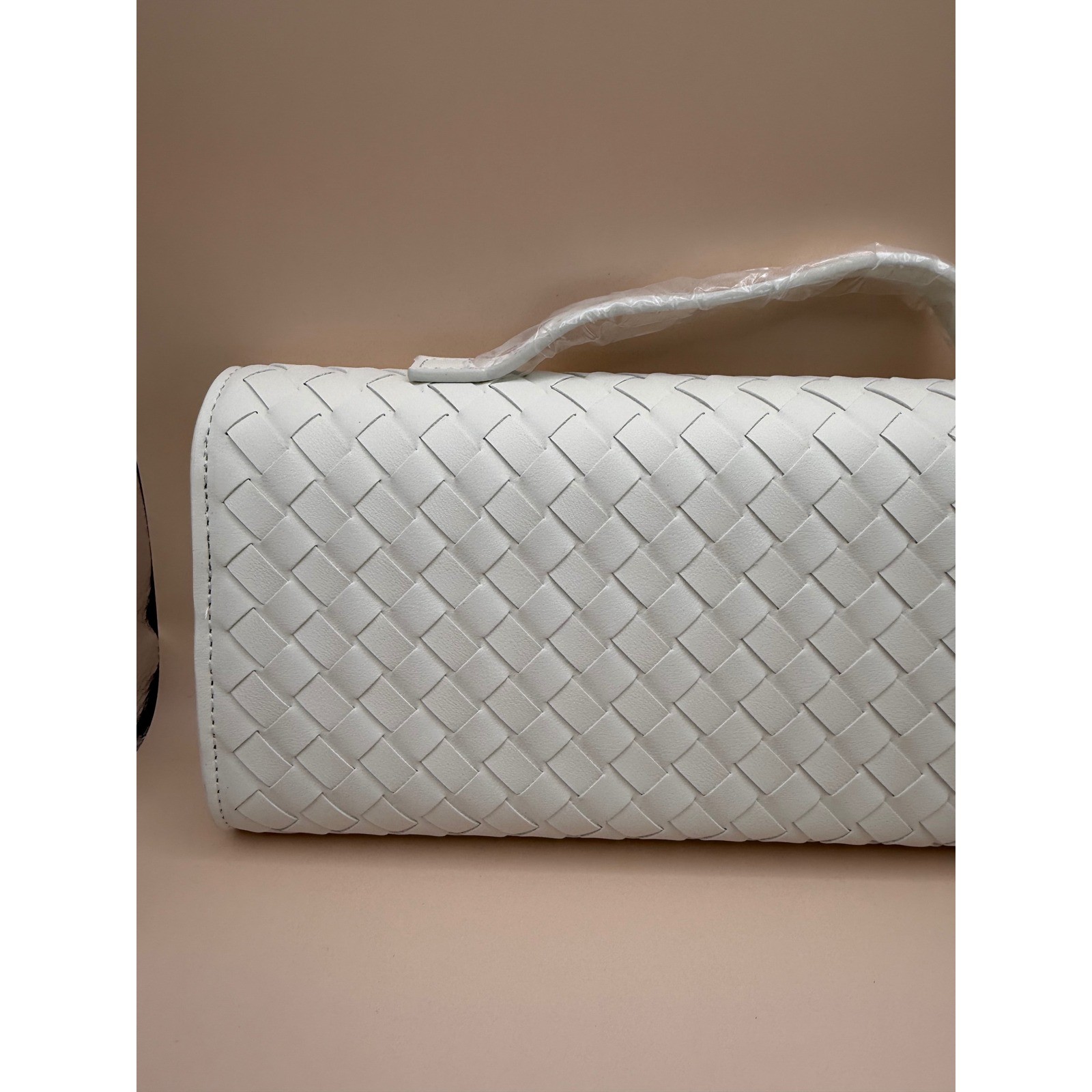 Few Moda East West Clutch Woven Faux Leather White Gold Turn Lock Crossbody Bag