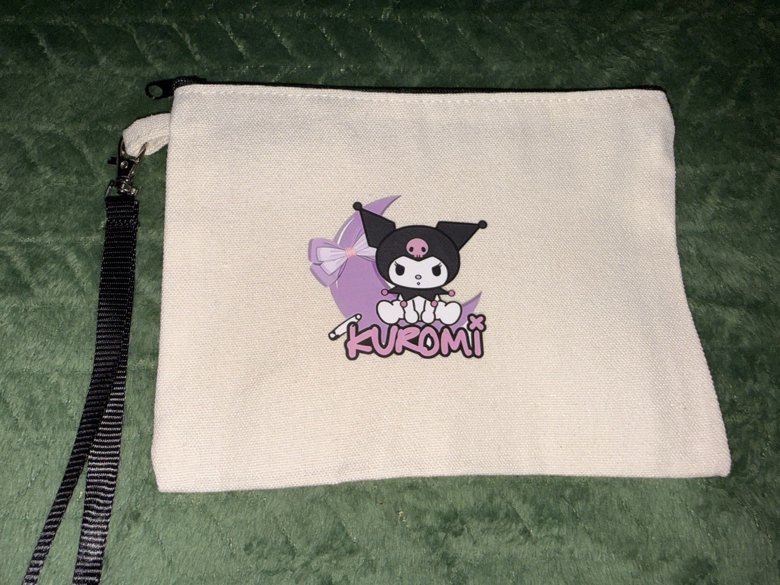 “ KUROMI “ Zipper Canvas Go-bag With a Zipper Closure!