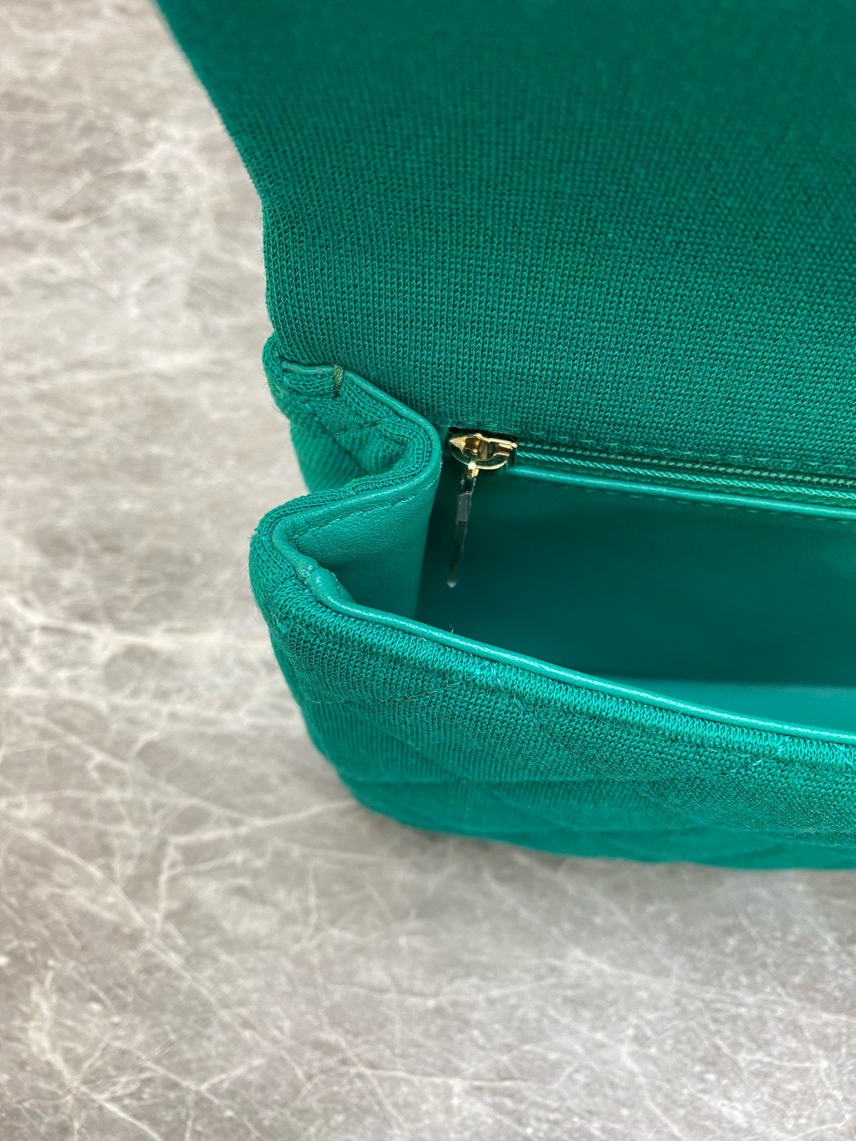 Chanel 23A Metiers d’Art Normal Velvet Green Jersey Knit Clutch Duty Paid