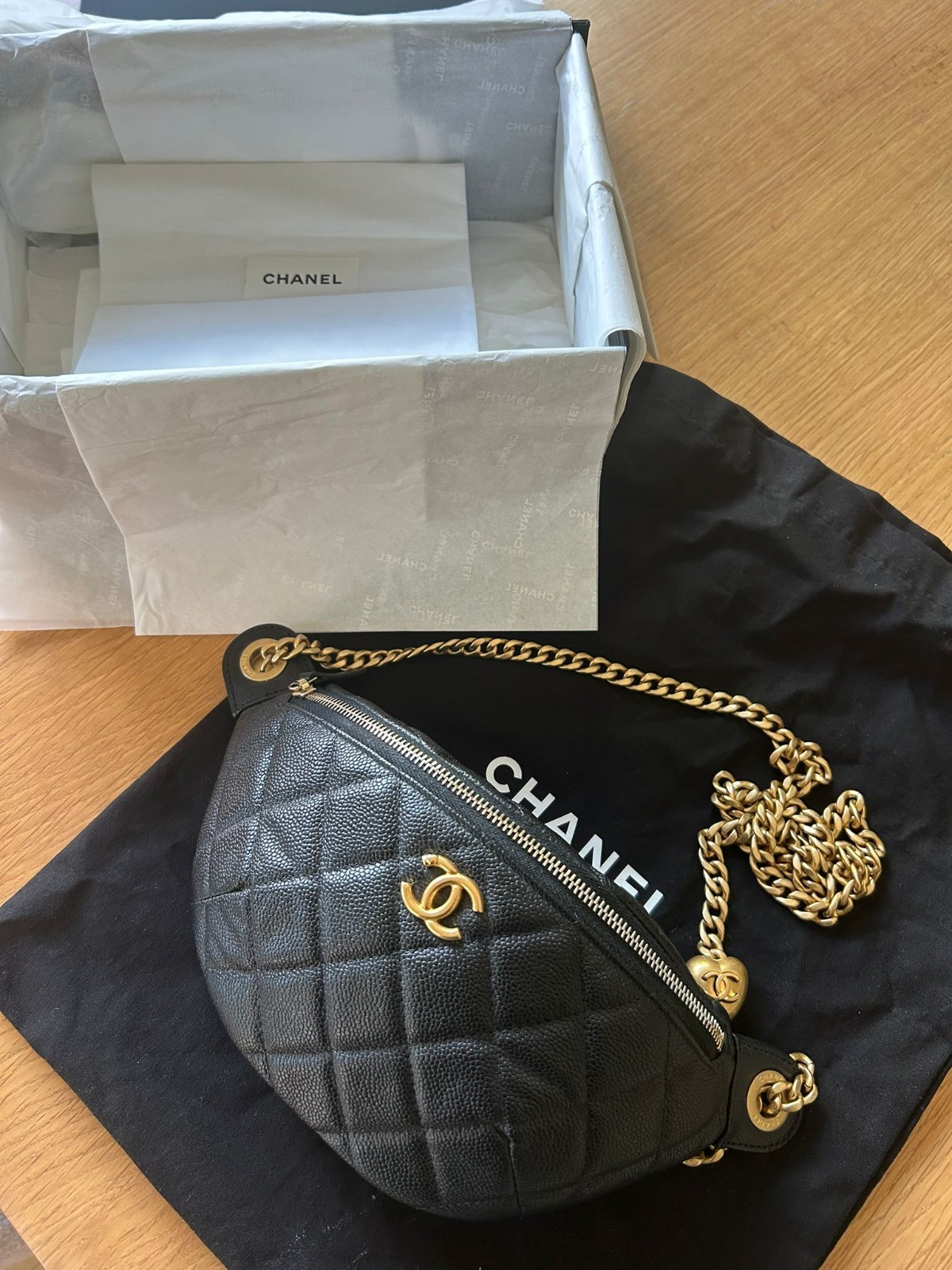 NEW Chanel Sweetheart Crossbody Bum Bag Black Caviar 24P