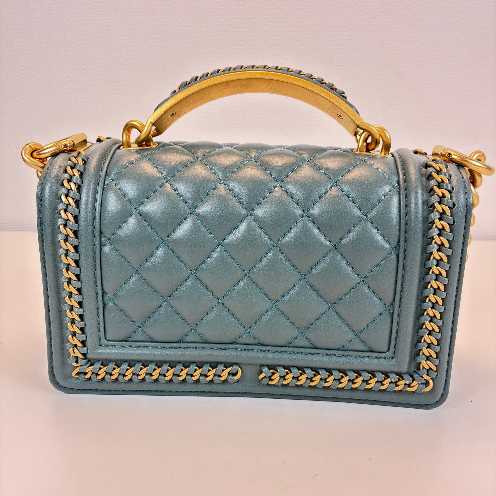 CHANEL Top Handle Matelassé Chain Shoulder Bag Lambskin Shoulder Bag leathe…