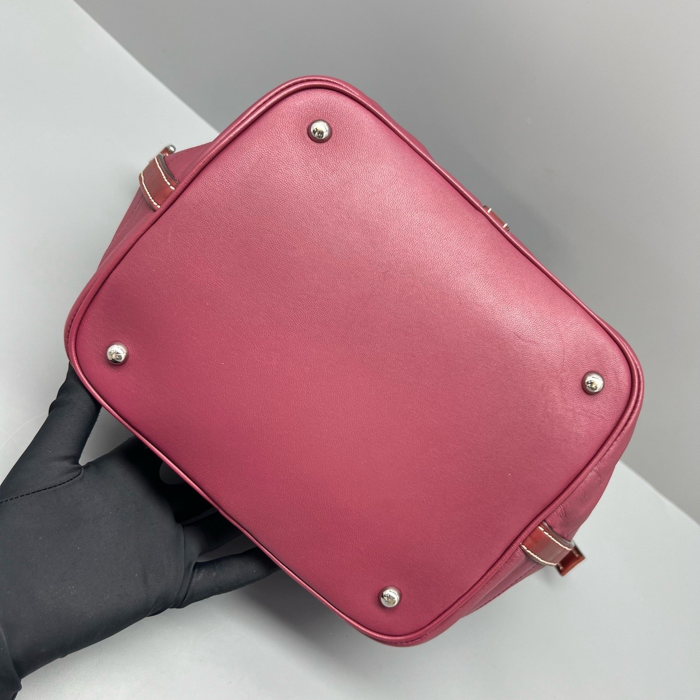 Loewe Pre-Owned Authentic Shoulder Bag Red 21*23*17cm Free Tracked Shipping