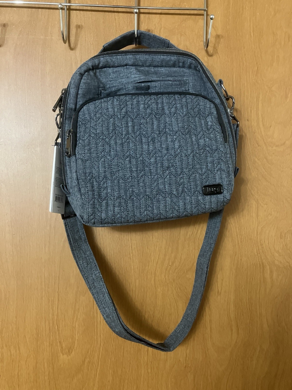 Lug Ranger & Rodeo Duo Heather Gray Crossbody RFID Purse & Wallet New With Tags