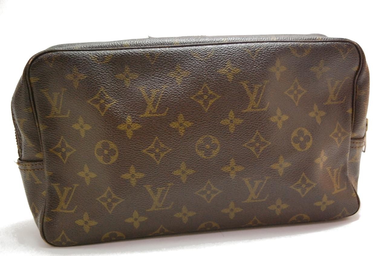 LOUIS VUITTON Monogram Canvas TROUSSE TOILETTE 28 BAG POUCH 832 0612a