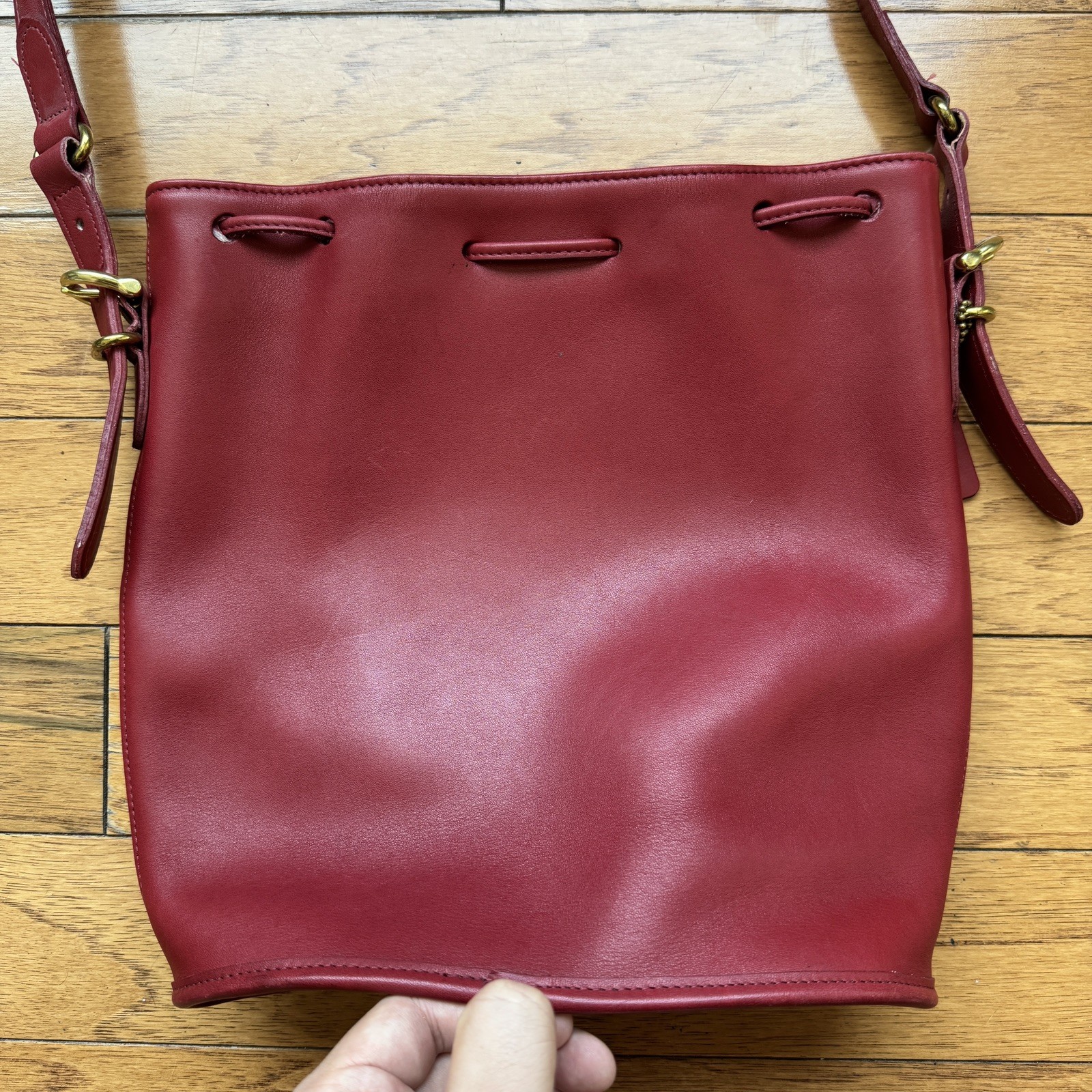 90s Coach Equestrian Drawstring Red Leather Bucket Shoulder Bag USA Made 9804