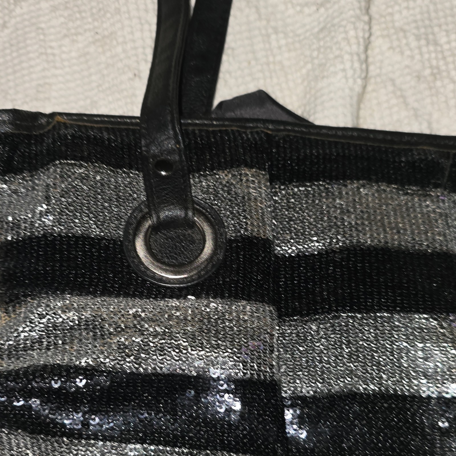 Candie’s Black & Silver Striped Sequin Tote Bag Zip Closure Lined Double Handles