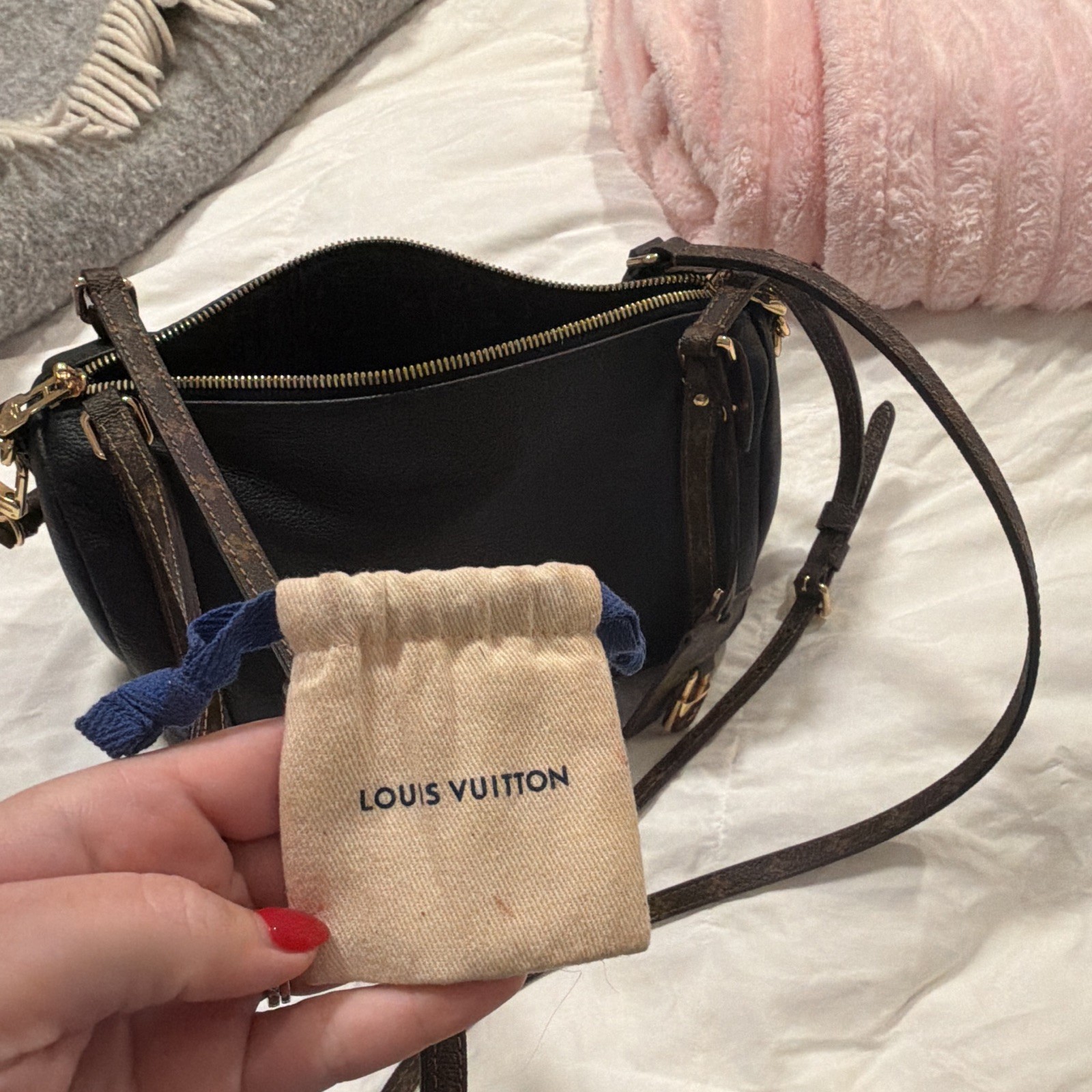 Louis Vuitton Express PM Noir Satchel/Top Handle Bag w/ Pouch, Detachable Strap