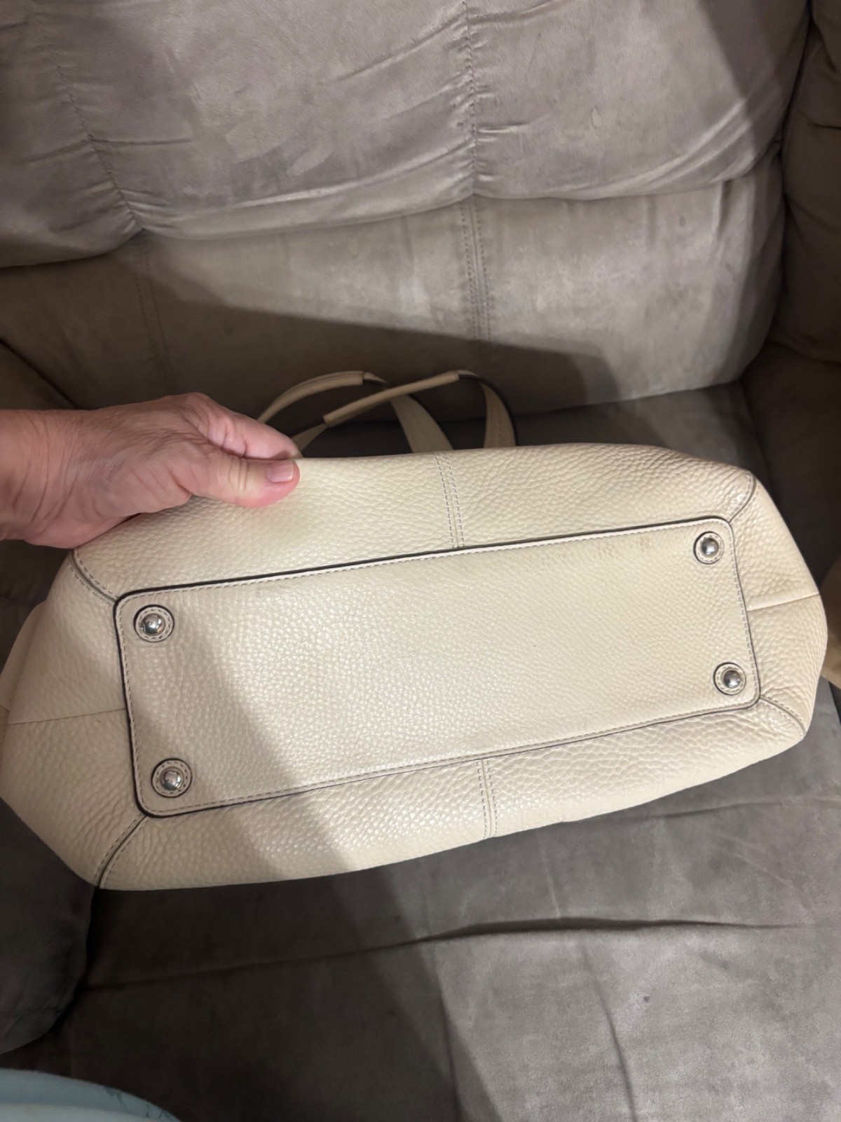 NEW COACH TOTE BAG LEATHER IVORY CERTIFIED NO A 1049-F13732