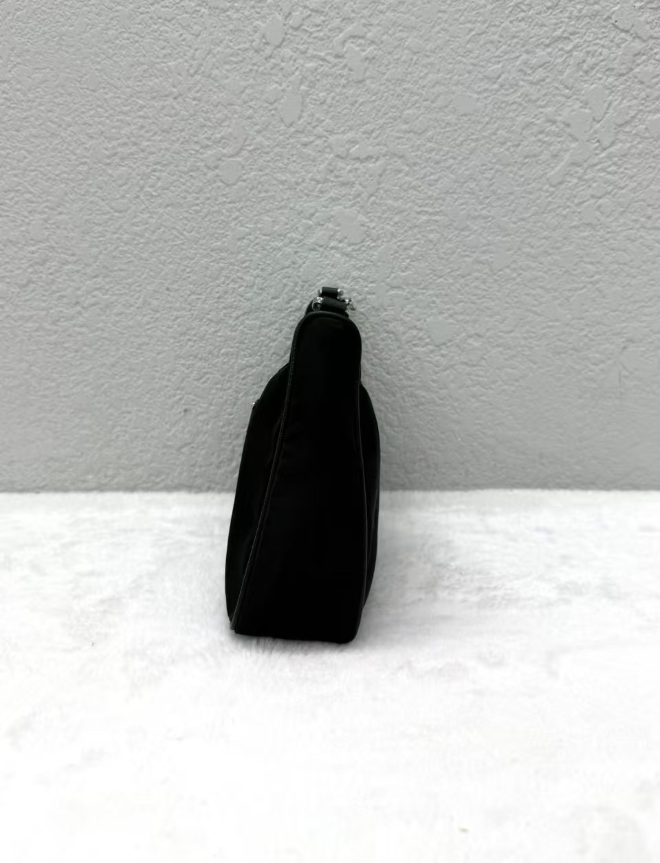 Prada Re-Edition 2005 Hobo Shoulder Underarm Bag