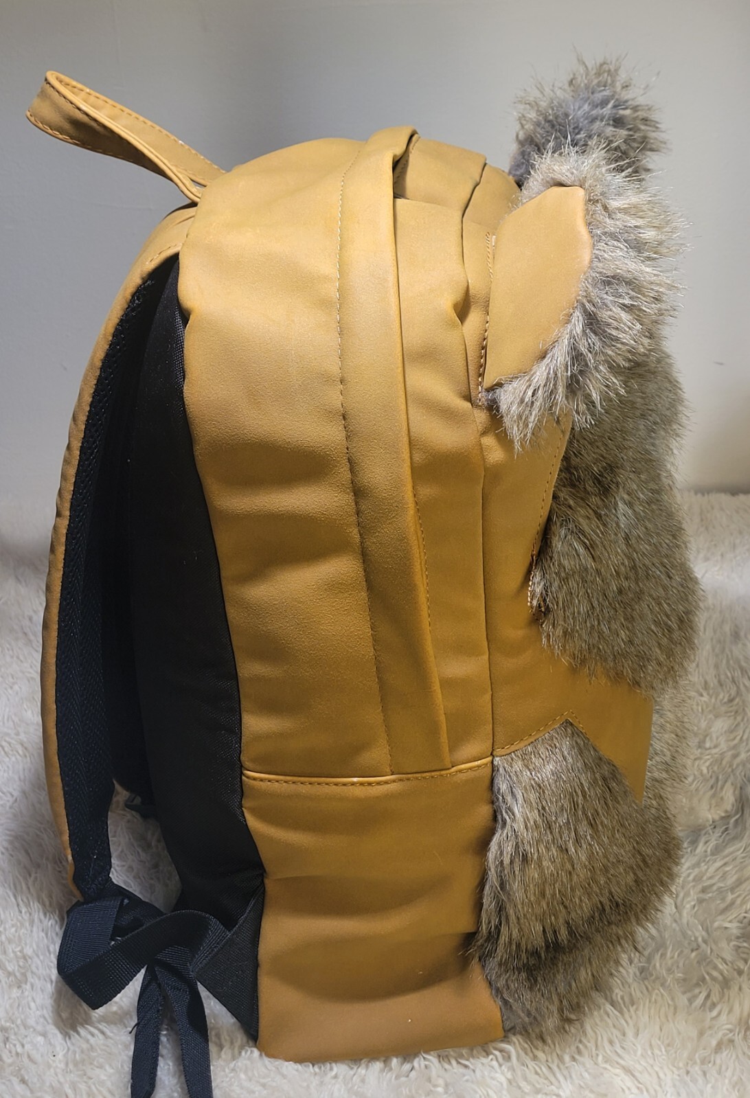 EXCELLENT Loungefly OG Disney Star Wars Ewok Furry Backpack