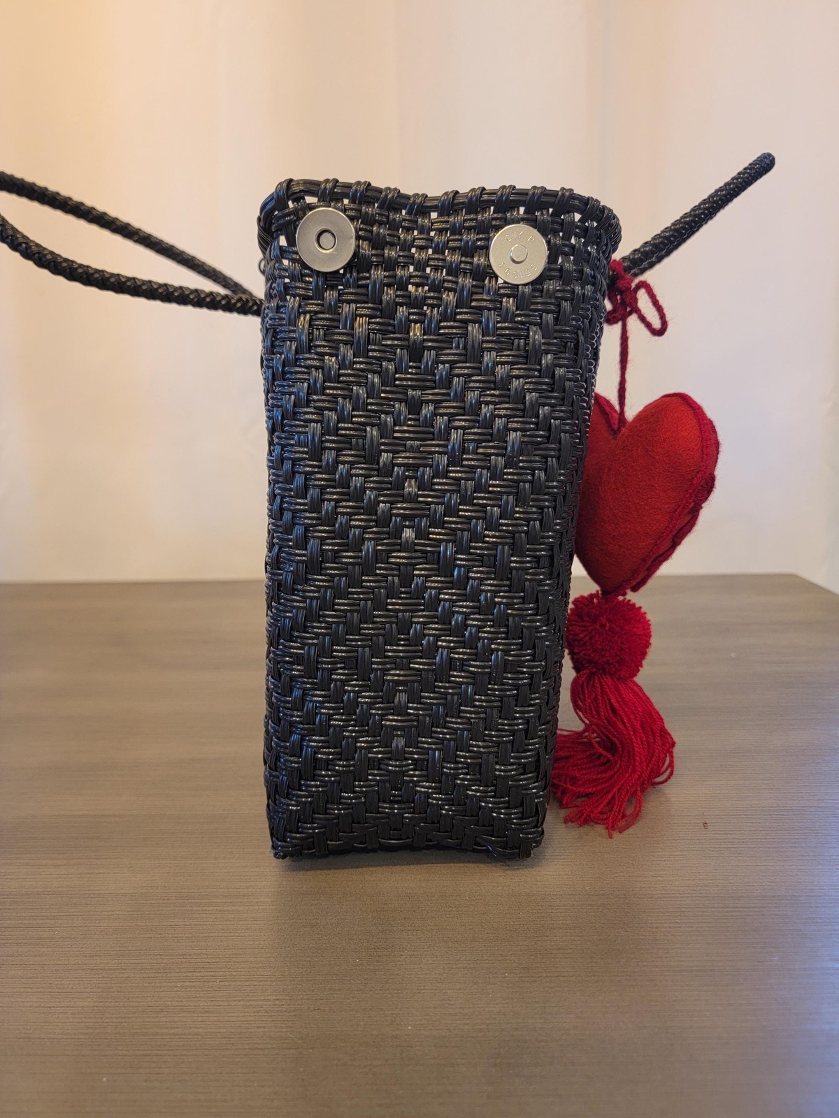 Mexican Handwoven Medium Recycled Plastic Beach Bag / Tote