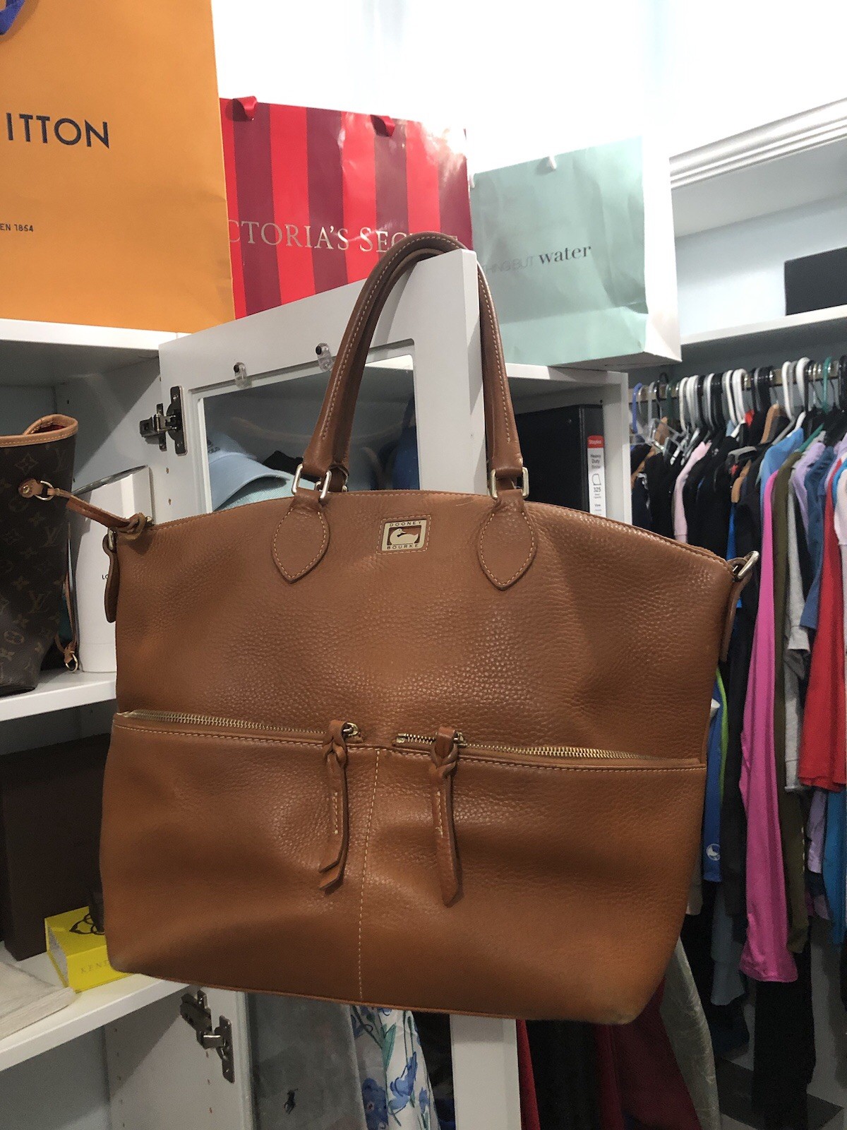 Dooney And Bourke Leather Handbag ￼/tote