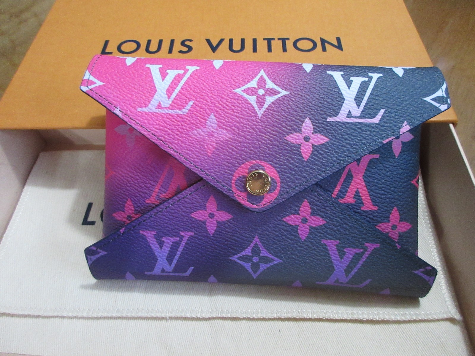 Louis Vuitton Medium Kirigami Spring in the City Collection Pink Purple