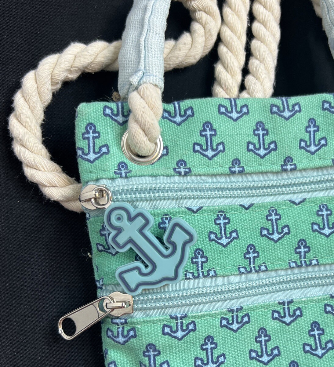 Girls Anchor Aqua & Blue Crossbody Bag Purse 2 zip pockets (7.5 x 6) 23in strap