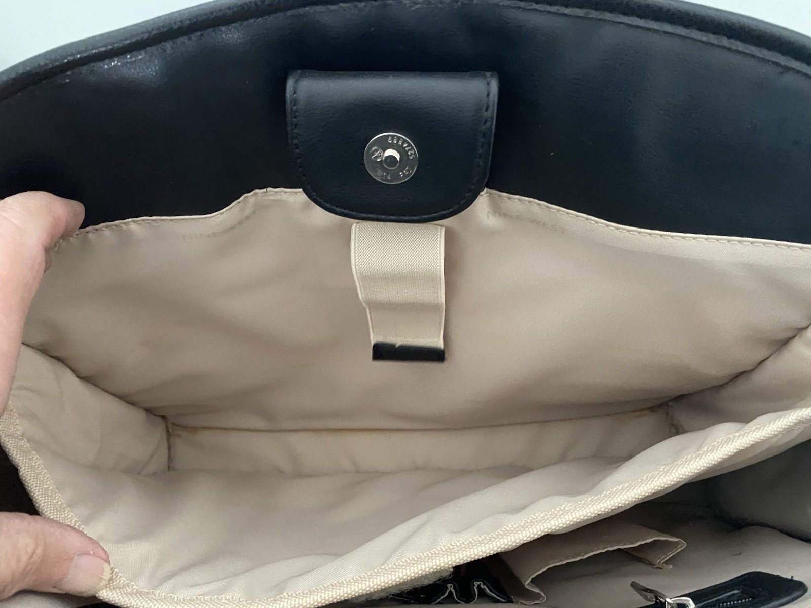 NINE WEST COMPUTER LAPTOP BAG MULTI POCKETS TWO OUTSIDE POCKETS ON SIDE EUC