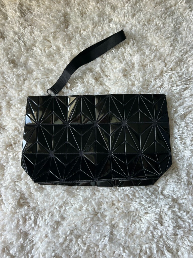 Emilio Pepe Handbag Crossbody Clutch Purse with Shoulder and Wrist Straps